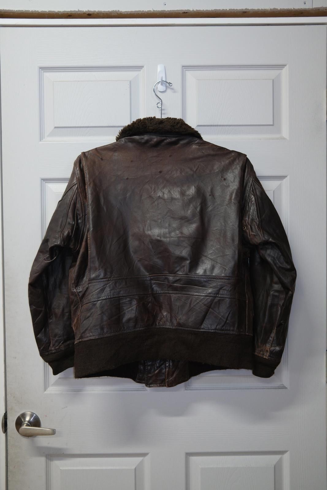 Vintage 60's Military Leather Flight Bomber Jacket Size M / US 6-8 / IT 42-44 - 2 Thumbnail