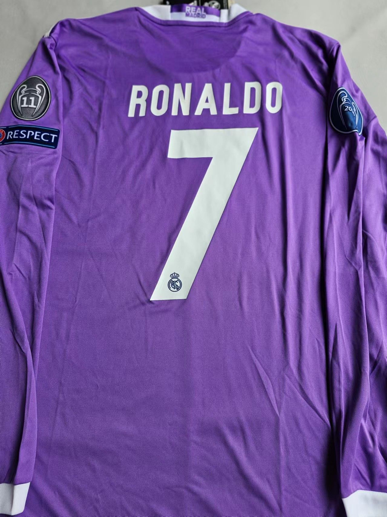 Other 2016 17 Real Madrid #7 C Ronaldo Jersey Size US XL / EU 56 / 4 - 2 Thumbnail
