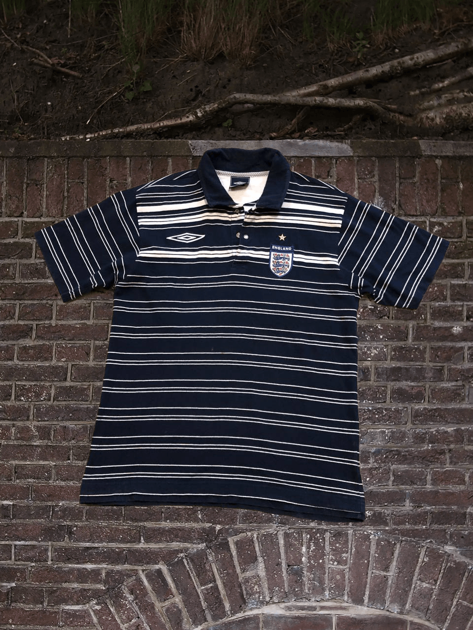 Umbro Vintage Umbro England Football Shirt STRIPED Size US M / EU 48-50 / 2 - 1 Thumbnail