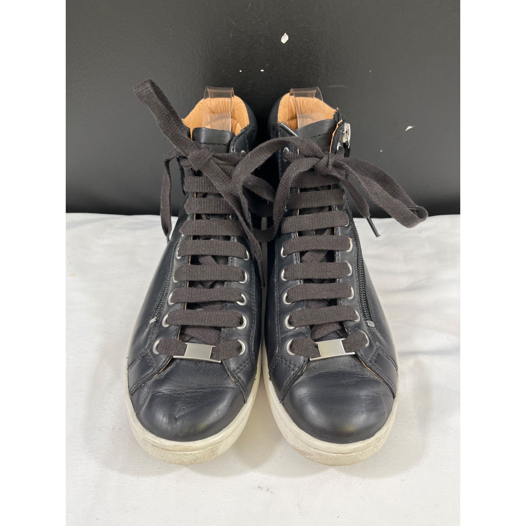 Ugg Women's Black Shoes/High-top Sneakers Size SKU 5802
