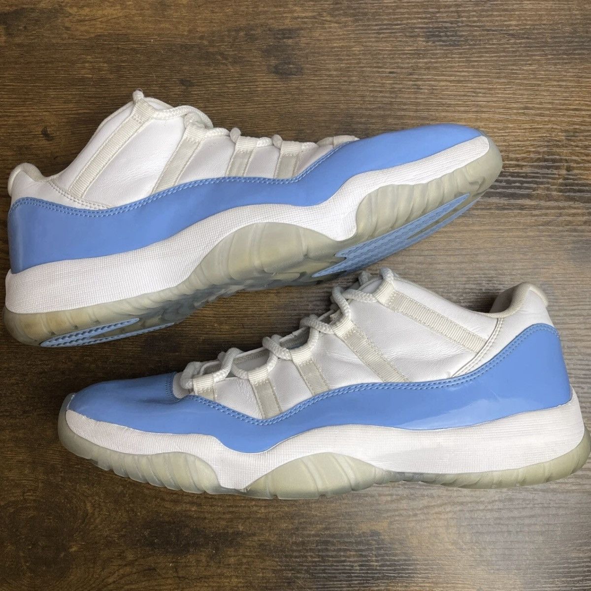 Jordan Brand Air Jordan 11 Retro Low University Blue 2017 528895-106 UNC Size US 11 / EU 44 - 3 Thumbnail