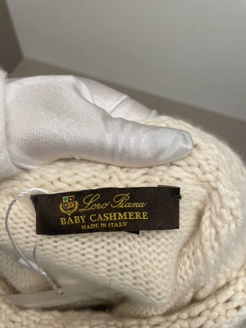 Loro Piana LORO PIANA Light beige goat cashmere high collar sweater Size XS / US 0-2 / IT 36-38 - 3 Thumbnail