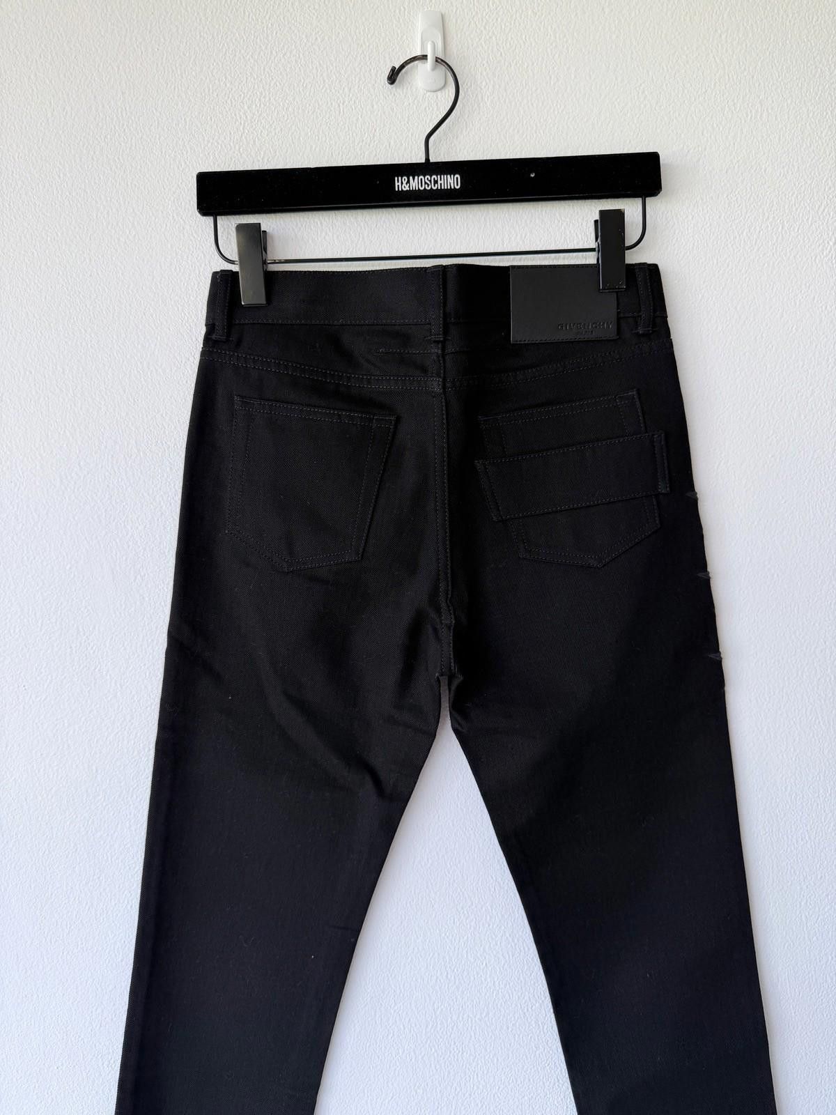 Givenchy new Givenchy mens denim jeans black embroidered red stars 28 Size US 28 / EU 44 - 7 Thumbnail