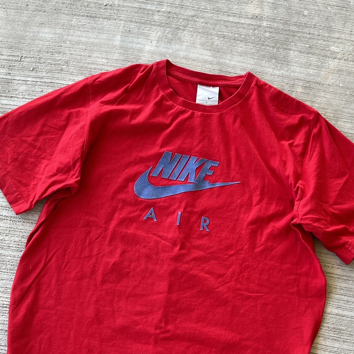 Vintage Nike Big Logo Vintage Red T-Shirt Size US L / EU 52-54 / 3 - 2 Thumbnail