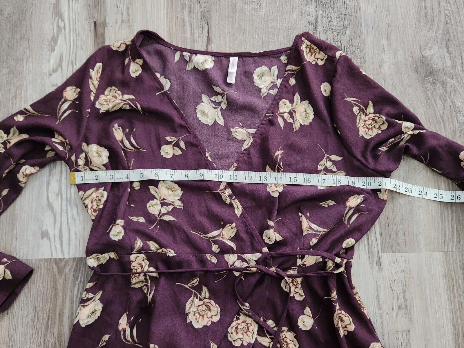 Designer Xhilaration Wrap Dress Large Purple Floral Short Long sleeve Size L / US 10 / IT 46 - 7 Thumbnail