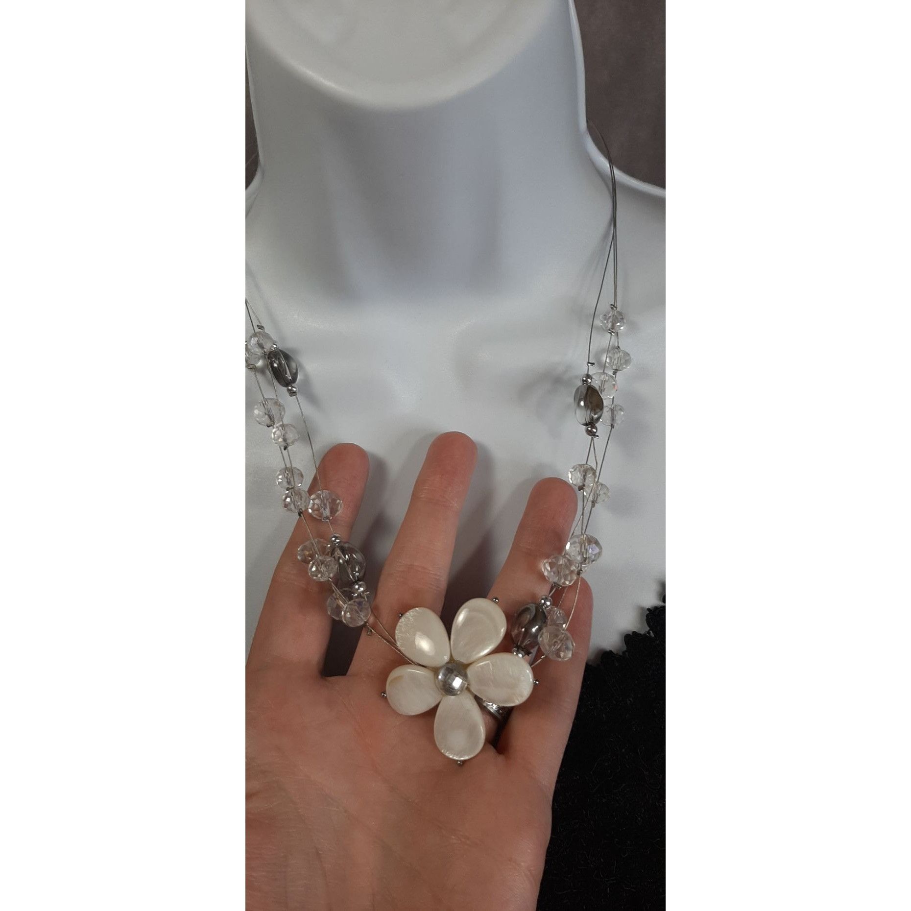 Other Vintage Fairycore Mermaidcore Shell Flower Pendant Necklace Size ONE SIZE - 4 Thumbnail
