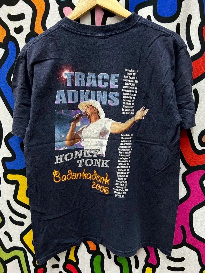 Vintage Vintage 2000s Trace Adkins Music tshirt size M Size US M / EU 48-50 / 2 - 3 Thumbnail