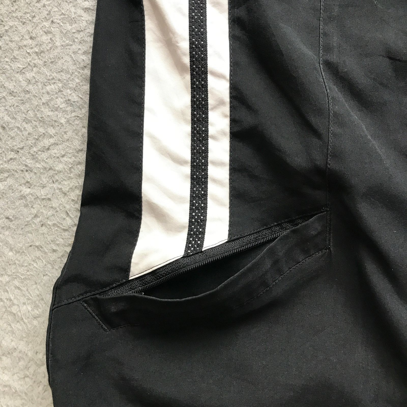 Nike Vintage Y2K Nike Lined Track Jacket Womens Small Black White Size S / US 4 / IT 40 - 8 Thumbnail