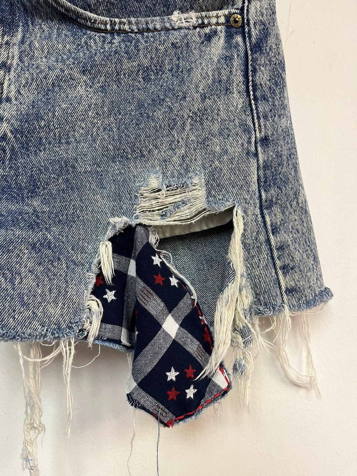 Vintage 80’s Levi’s Shorts Size 28" / US 6 / IT 42 - 3 Thumbnail
