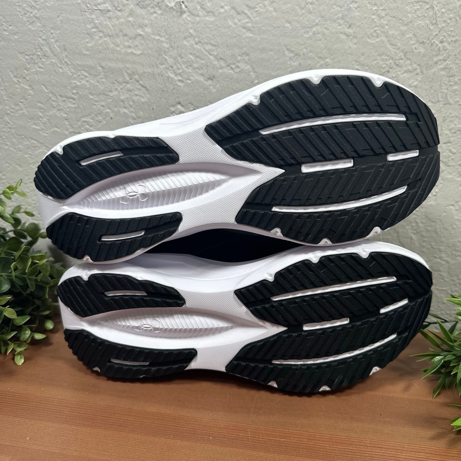 Under Armour Under Armour Men's Charged+ Assert 11 Running Shoes Size US 10.5 / EU 43-44 - 9 Thumbnail