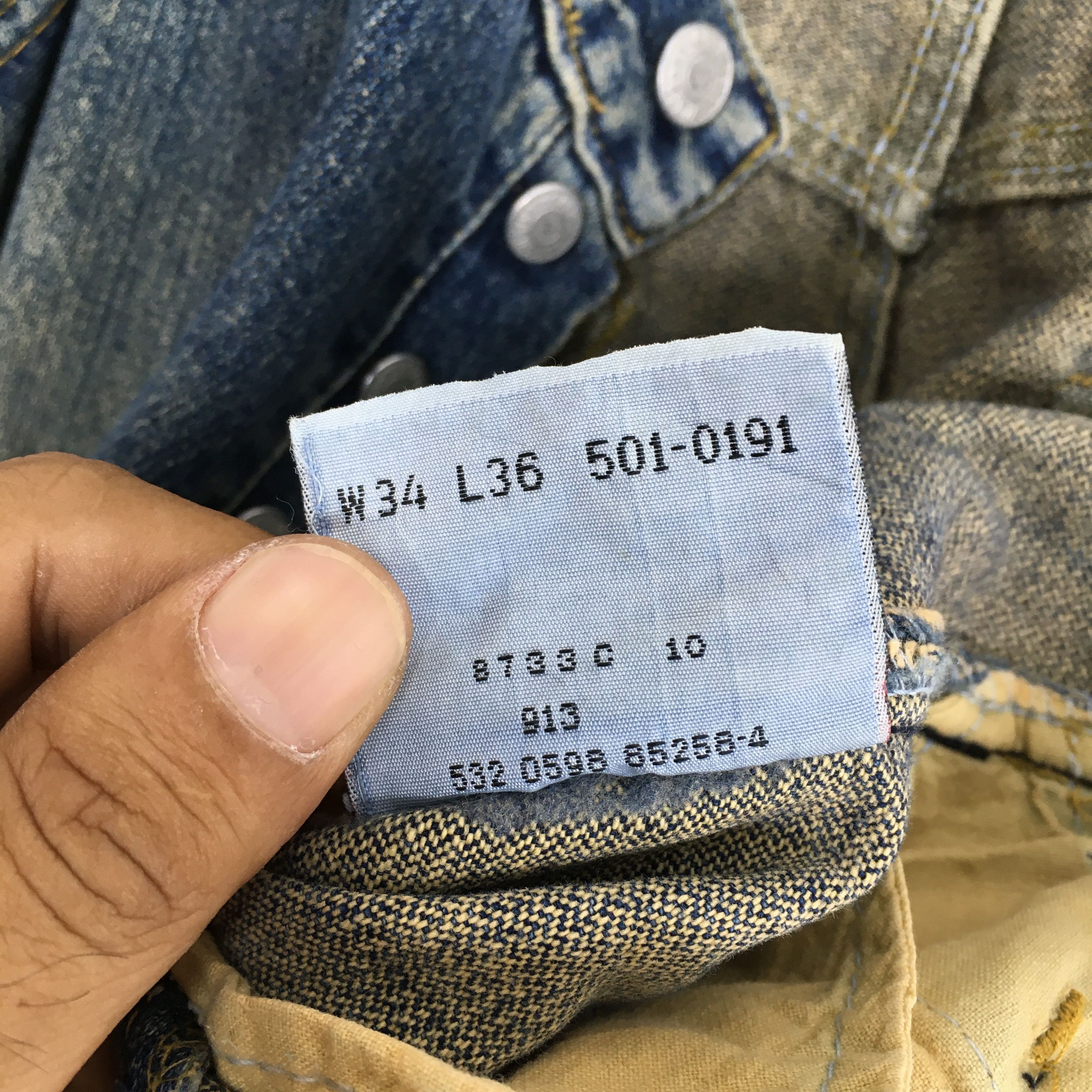 Jean Size 33x33 Vintage Y2K Levi's 501 Faded Blue Jeans Size US 33 - 9 Thumbnail