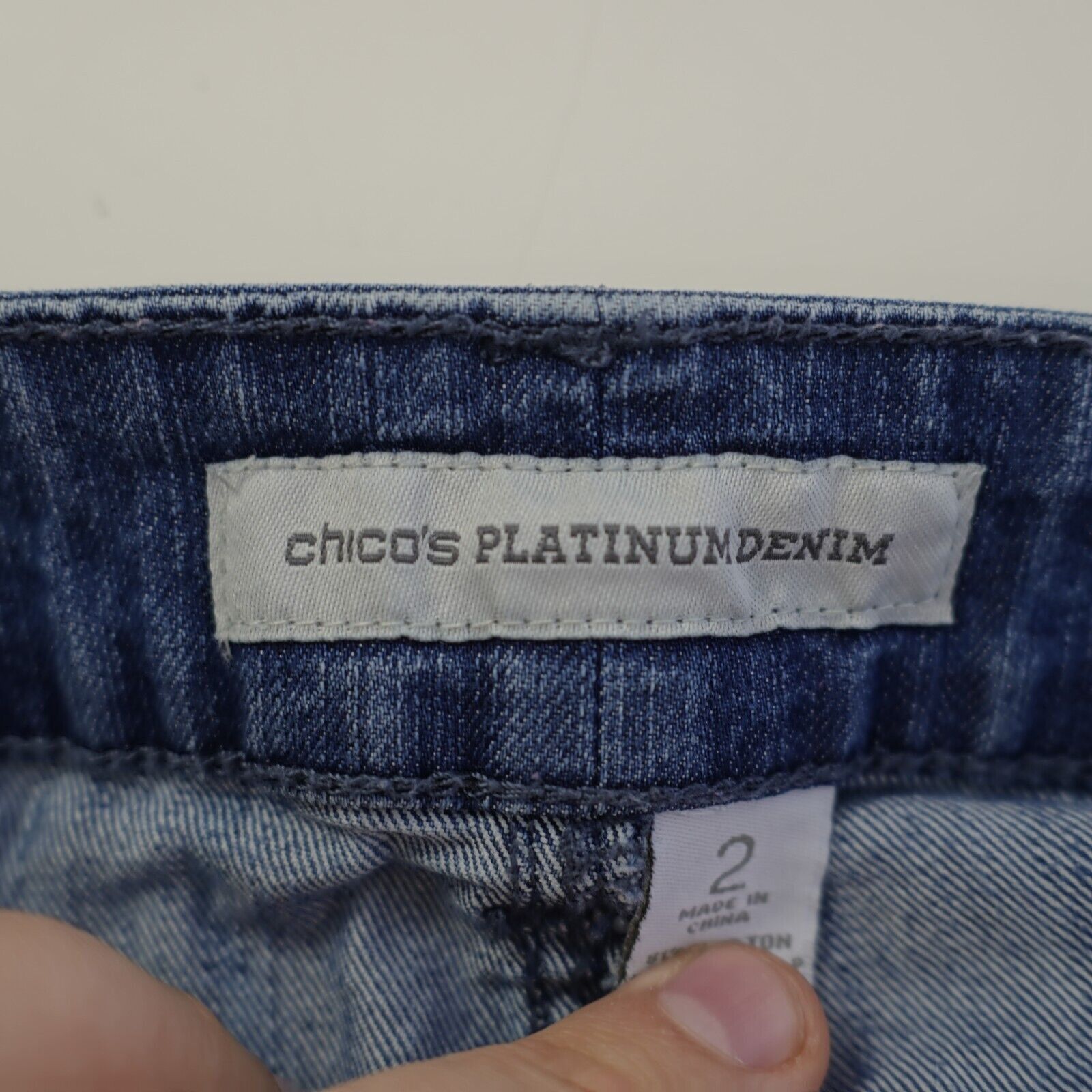 Chicos Chico's Platinum Denim Blue Jeans Rhinestone Stone Wash Size Size 26" / US 2 / IT 38 - 7 Thumbnail