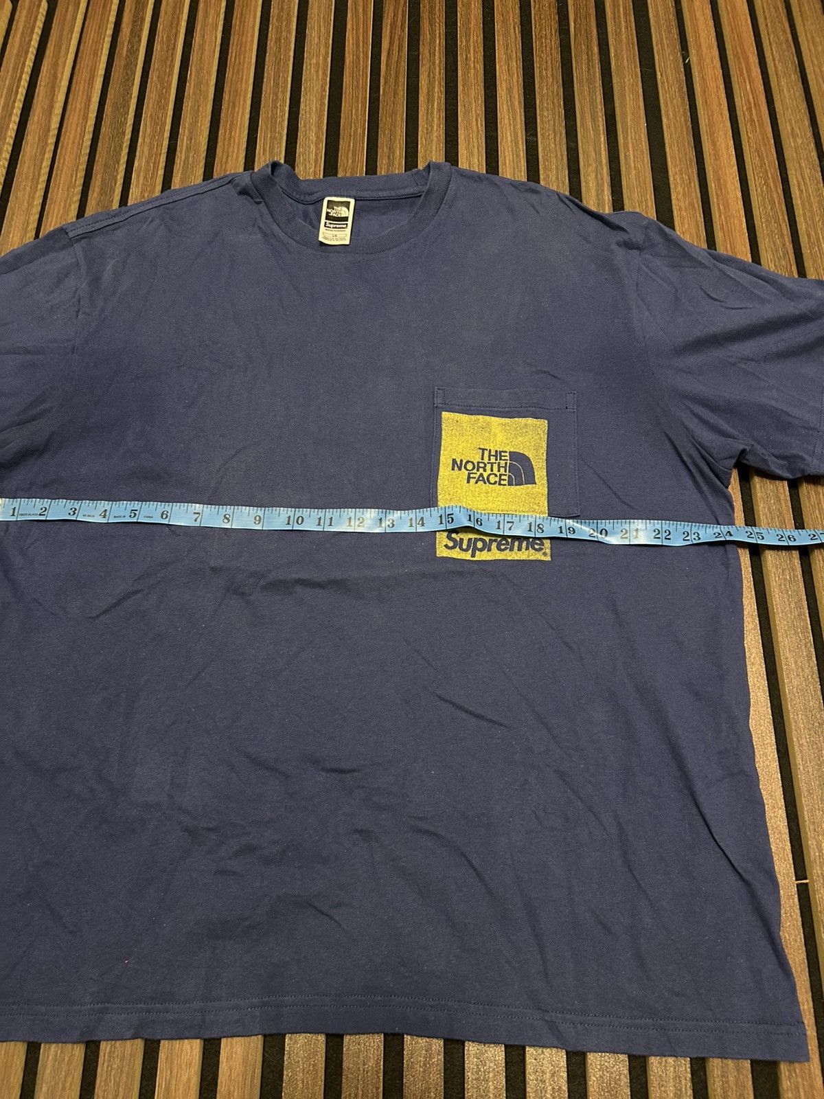 Supreme × The North Face Supreme x The North Face Tee Size US L / EU 52-54 / 3 - 2 Thumbnail