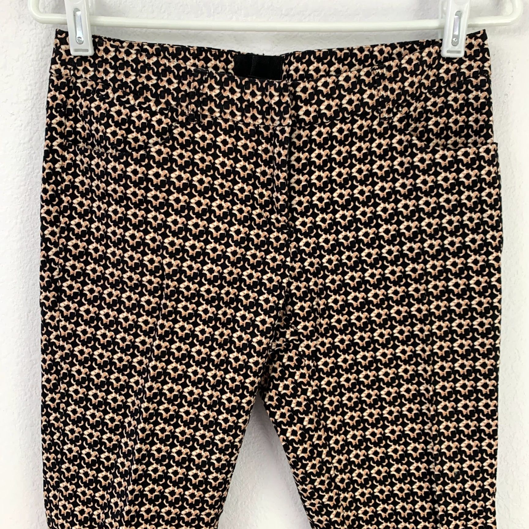 Cynthia Rowley Cynthia Rowley Abstract Geometric Stretch Skinny Pants 0 Black Multicolor - Dress Pants, Work, Casual, Formal Women Skinny Inseam 27.25in Size 25" / US 0 / IT 36 - 2 Thumbnail