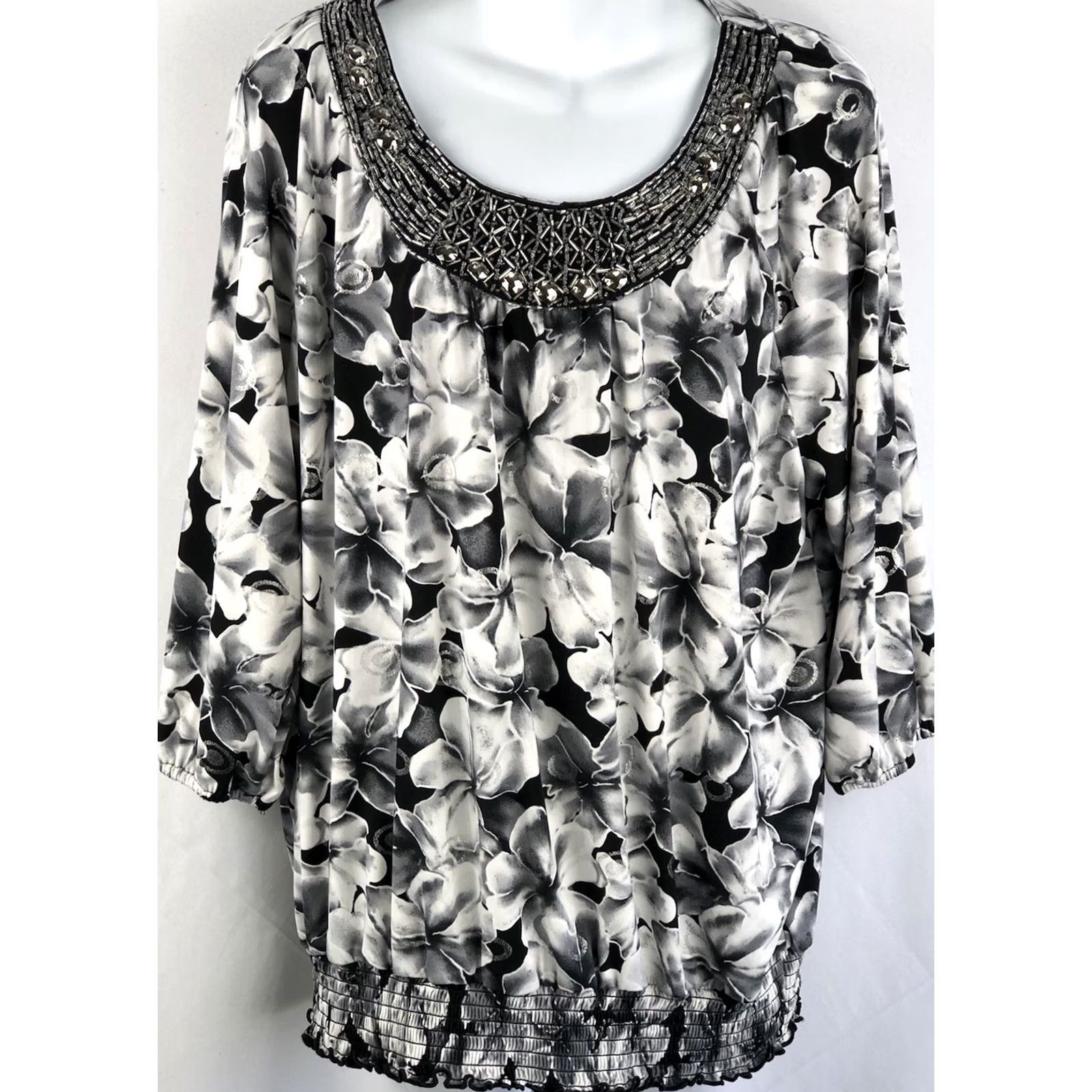 JM Collection JM collection Tunic Top XL Gray Floral Beaded 3/4 Sleeve Scoop Neck Boho Shirt Women Size XL / US 12-14 / IT 48-50 - 5 Thumbnail