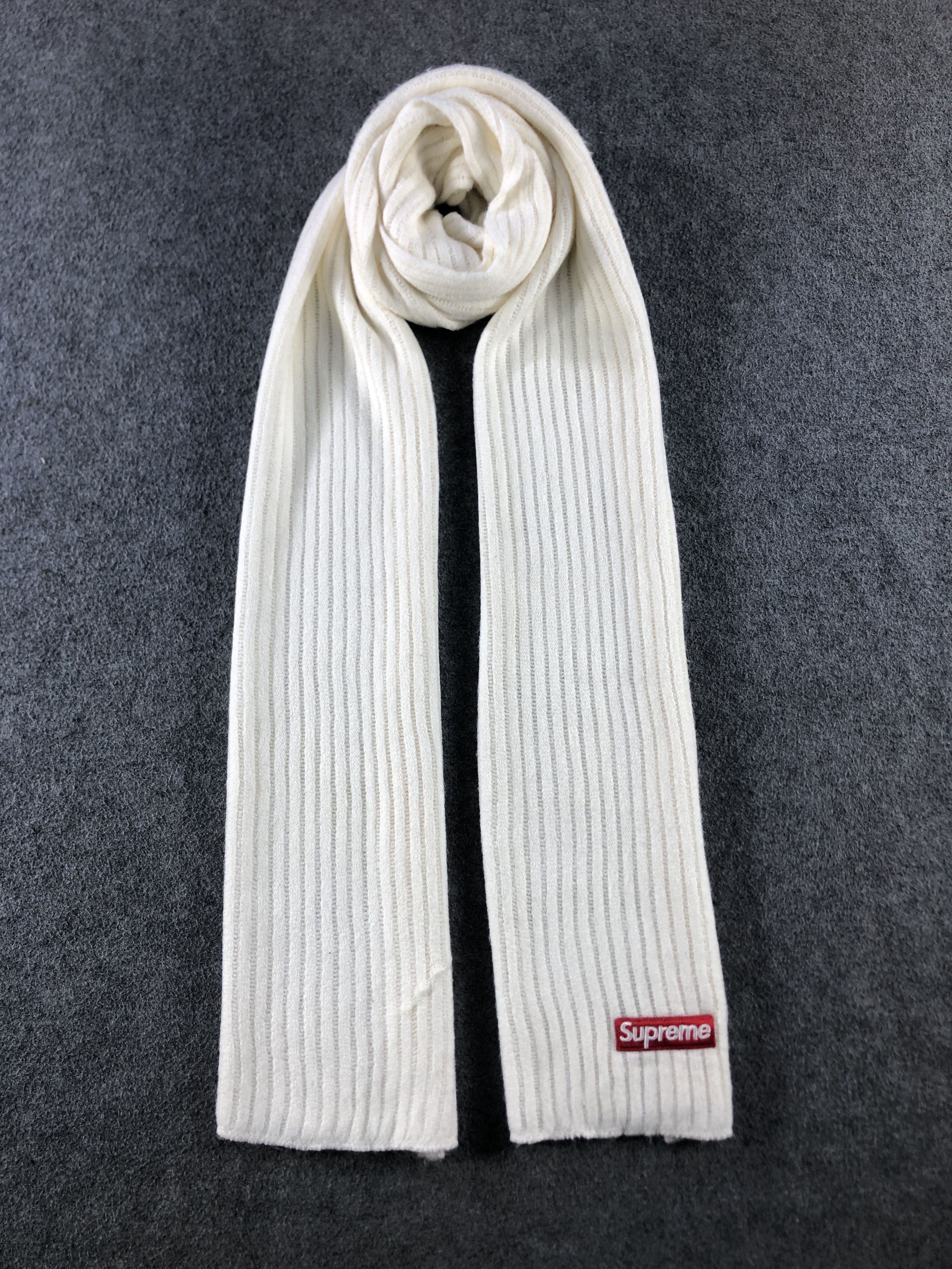 Vintage Supreme Scarf / Muffler / Neckwear P938 Size ONE SIZE - 1 Thumbnail