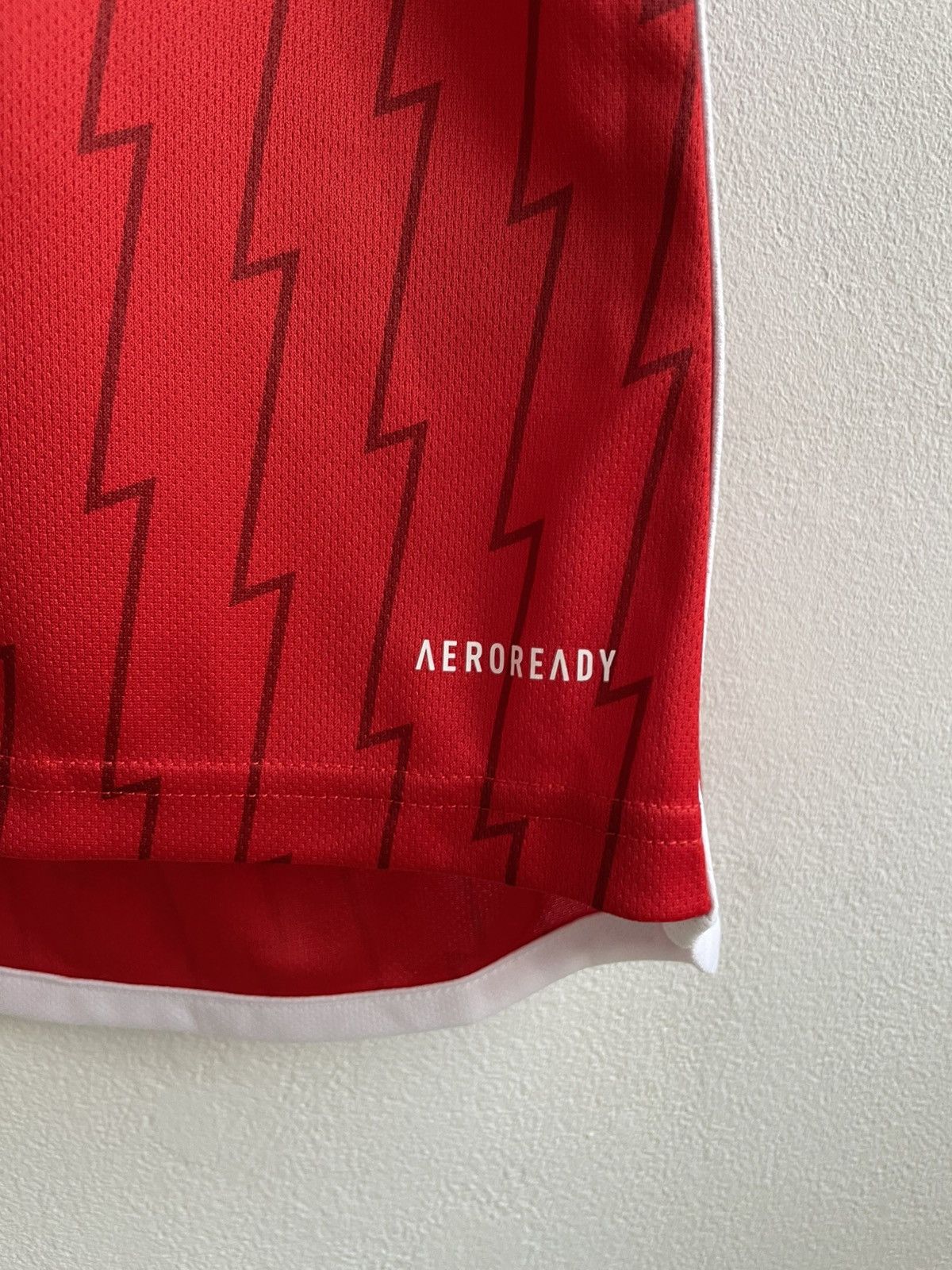 Vintage New Arsenal 2023 2024 Football Shirt Soccer Jersey HR6929 Size US L / EU 52-54 / 3 - 7 Thumbnail