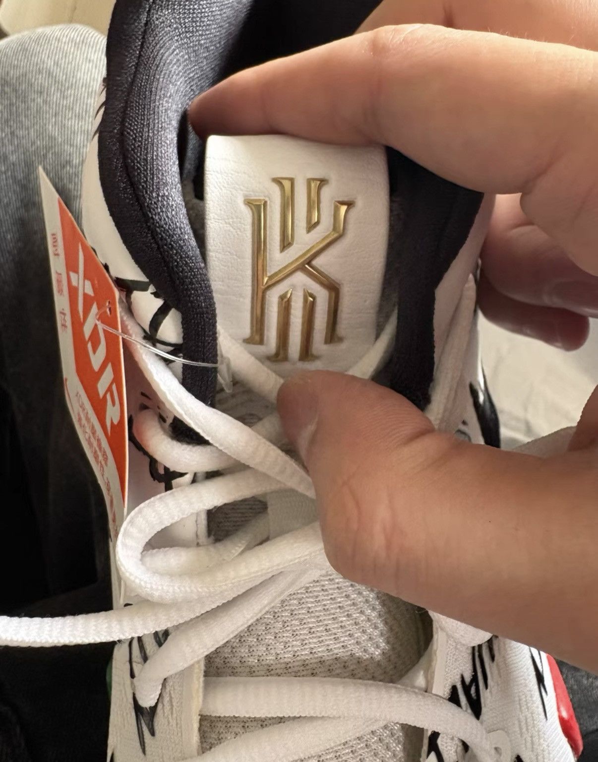 Nike Nike Kyrie 6 Equality Size US 9 / EU 42 - 4 Thumbnail