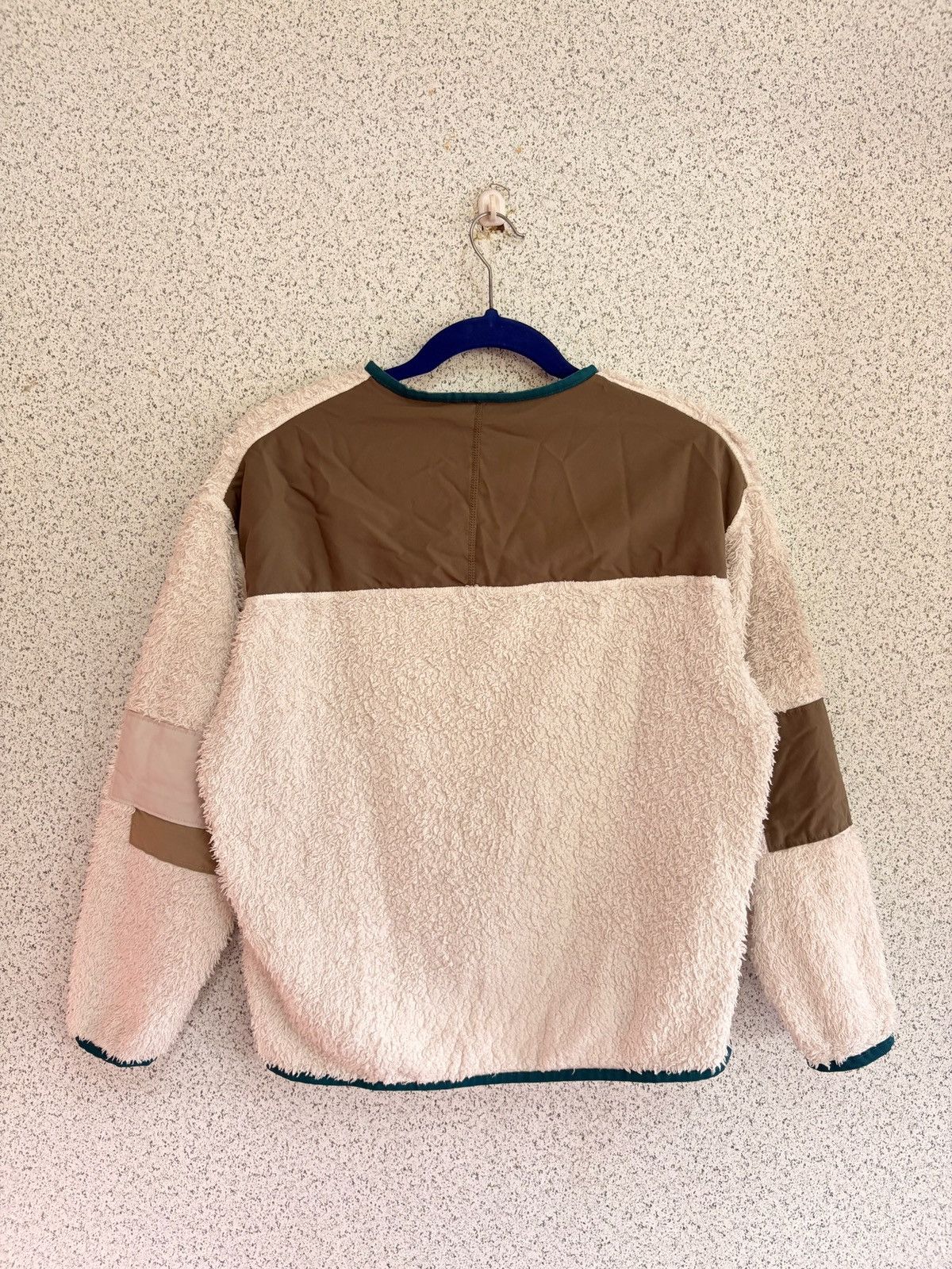 Nike Nike WILD Creme Tone Outdoor Fleece Jacket S41 for Women 🔥 Size XS / US 0-2 / IT 36-38 - 4 Thumbnail