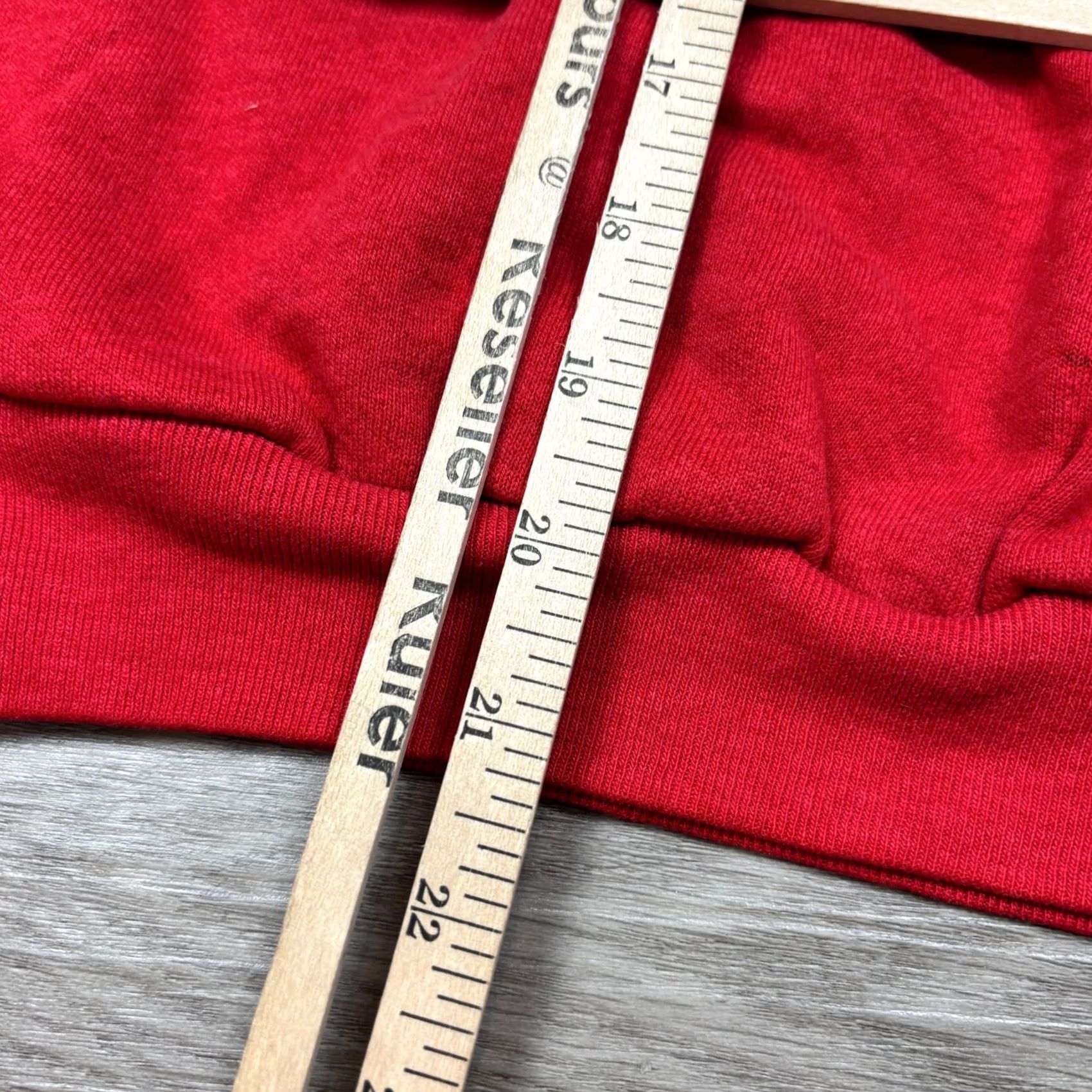 Guess VINTAGE Guess Sweatshirt Red Men's Small Raglan Crewneck 80s Size US S / EU 44-46 / 1 - 6 Thumbnail