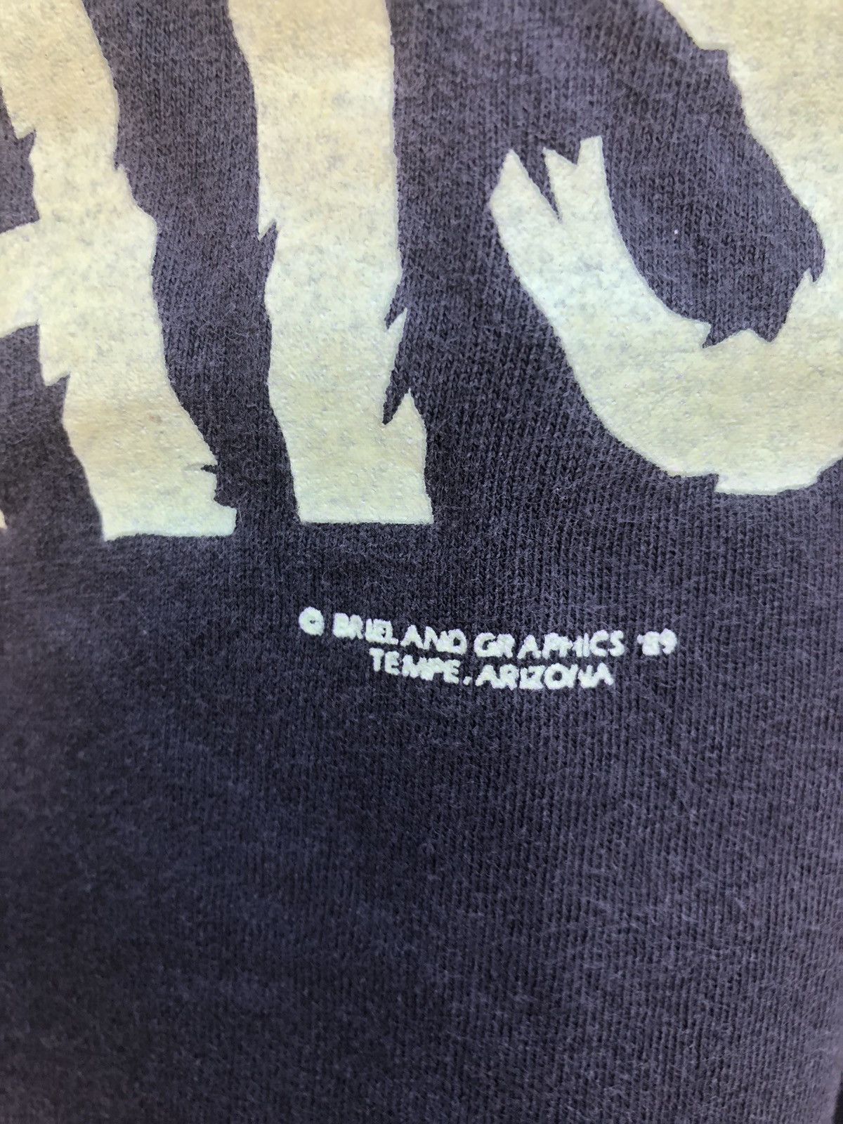 Vintage Vintage 80s "No Tricks All Treats" Tshirt Glow In The Dark Size US M / EU 48-50 / 2 - 3 Thumbnail
