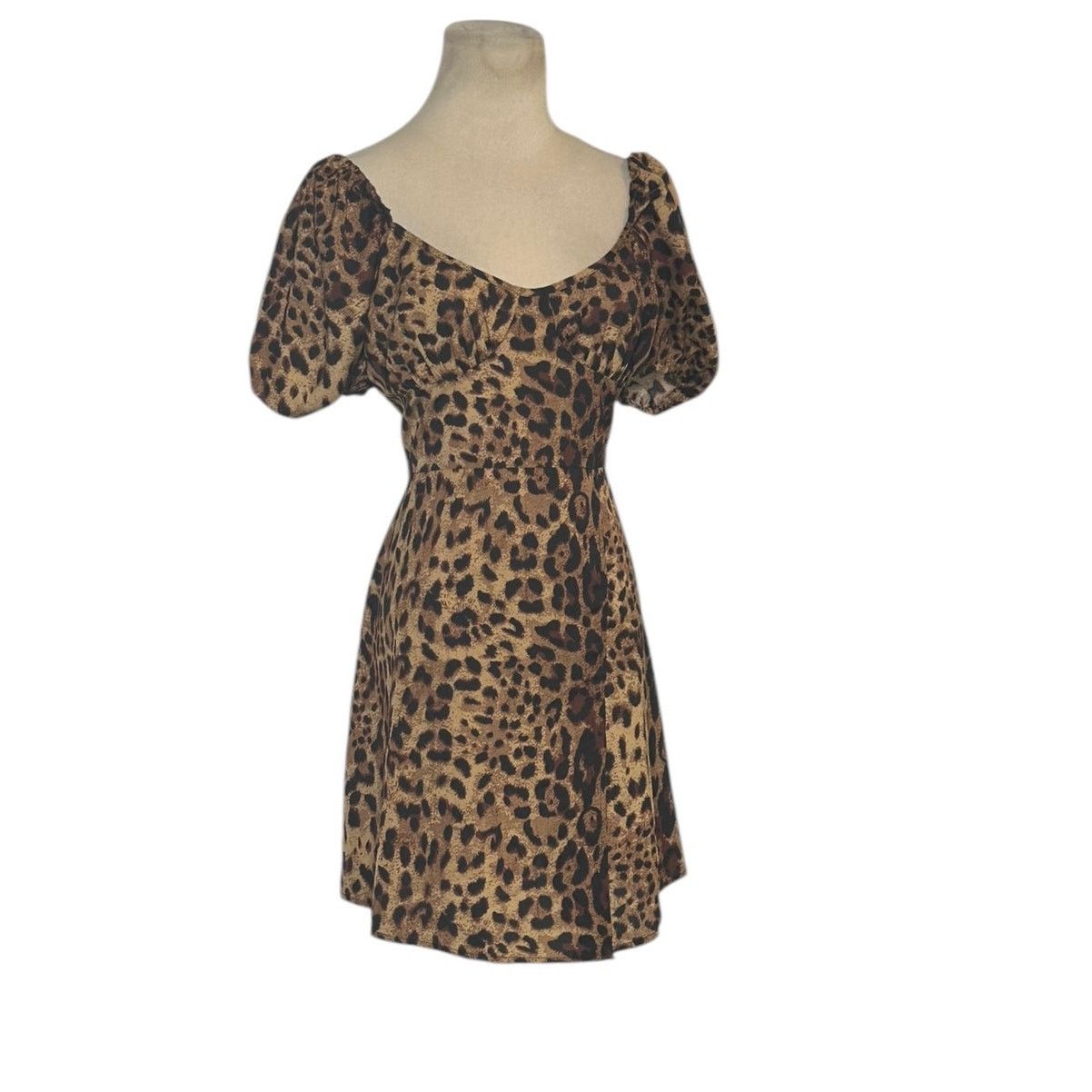 PrettyLittleThing PrettyLittleThing leopard print mini dress size 8 Size M / US 6-8 / IT 42-44 - 13 Thumbnail