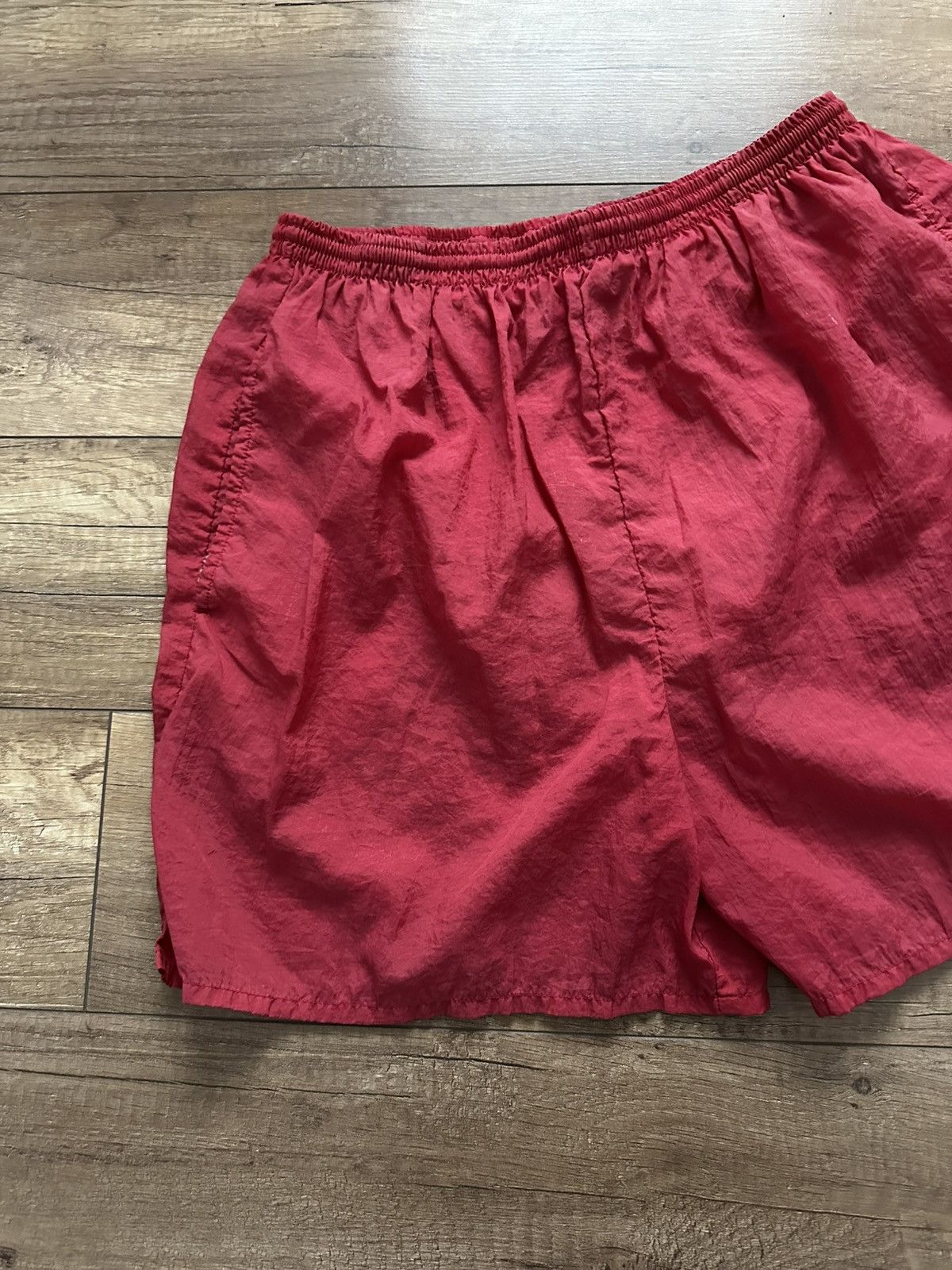 Nike Nike Vintage Nylon Shorts Big Logo 90s Size US 34 / EU 50 - 7 Thumbnail