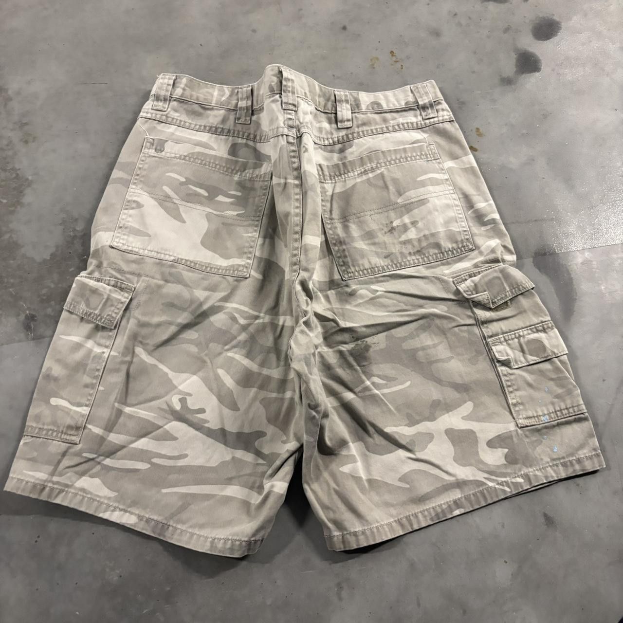Vintage Crazy Vintage Y2K/2000s Baggy Light Camo Streetwear Skater Cargo Shorts! Size 38 Size US 38 / EU 54 - 5 Thumbnail