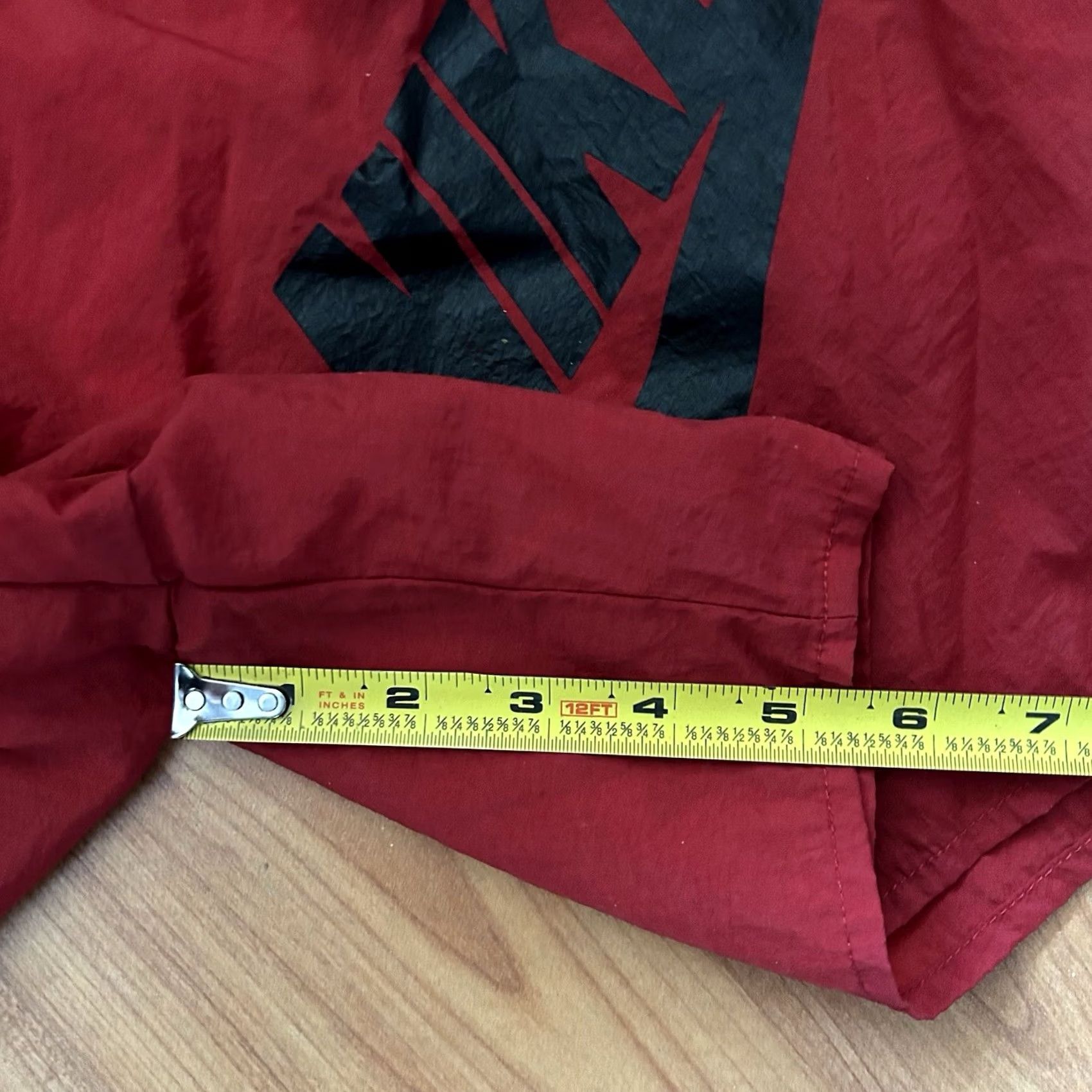 Nike VINTAGE Nike Nylon Shorts Men M Red 90s Athletic Activewear Short Size US 31 - 7 Thumbnail