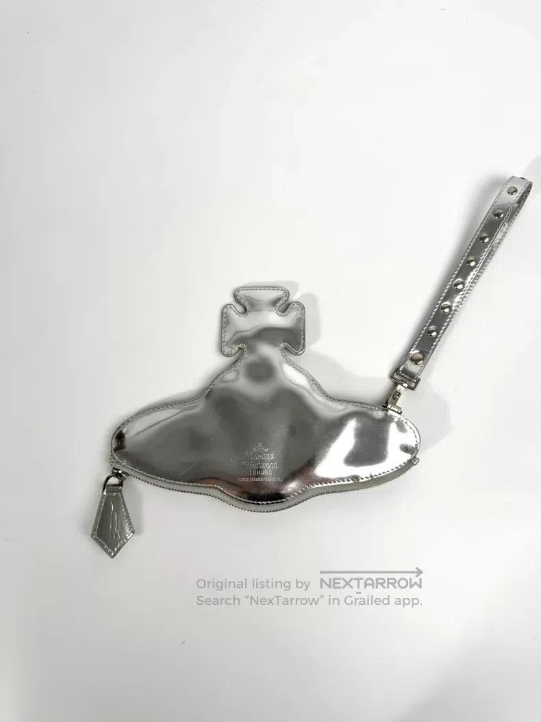 Vivienne Westwood Vivienne Westwood size OS Silver Saturn Clutch/Change Purse Size ONE SIZE - 3 Thumbnail