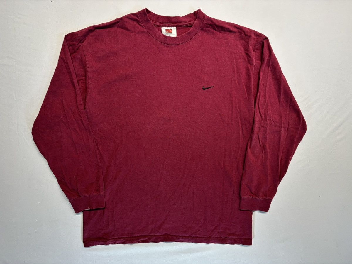 Nike Vintage Y2K Burgundy Nike TEAM Crewneck Long Sleeve Size L Size US L / EU 52-54 / 3 - 1 Thumbnail