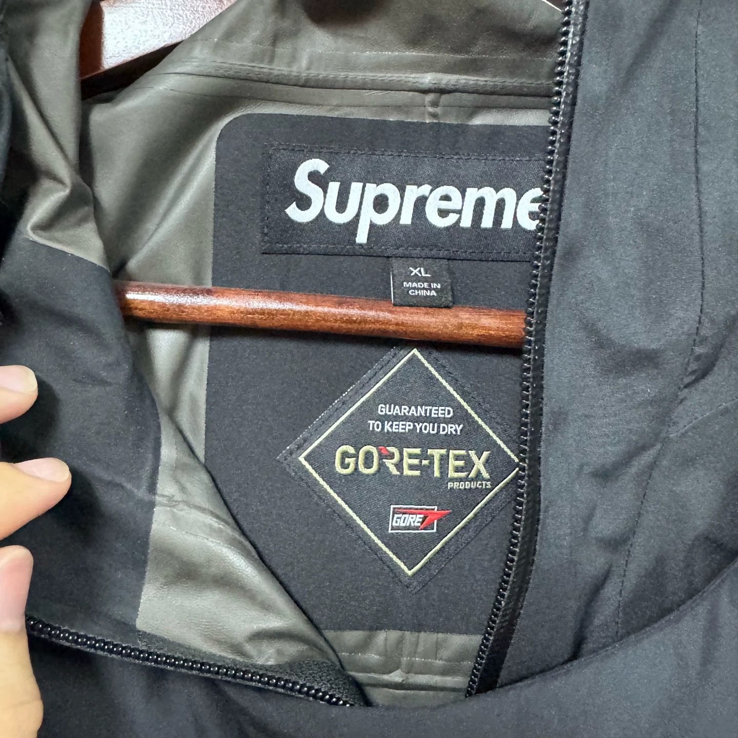 Superdry Supreme Gore-Tex 2-in-1 Vest/Windbreaker Size US XL / EU 56 / 4 - 6 Thumbnail