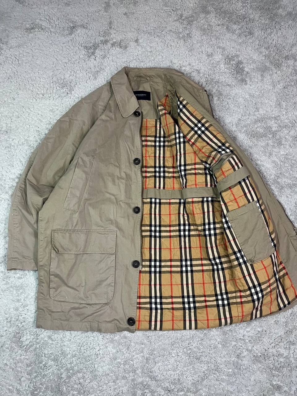 Burberry Burberry Vintage Coat Size US L / EU 52-54 / 3 - 1 Thumbnail