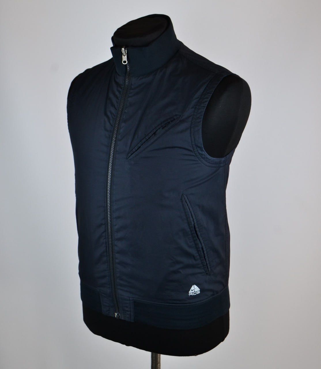 Nike × Nike ACG × Vintage Nike ACG Vintage Mens Vest Black Size S Size US S / EU 44-46 / 1 - 1 Thumbnail