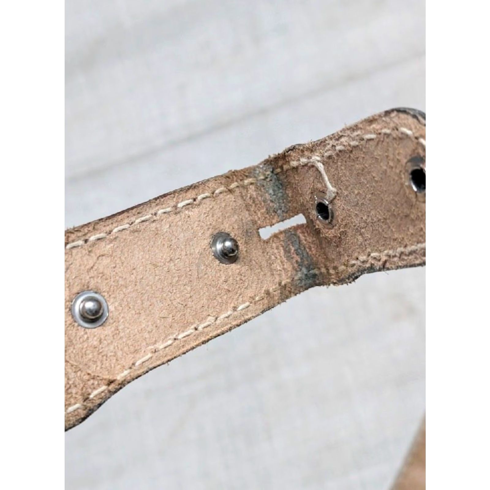 Vintage VINTAGE WESTERN BELT tapered ends brown/red floral cowhide leather - 34 - Men - Belt Size 34 - 6 Thumbnail