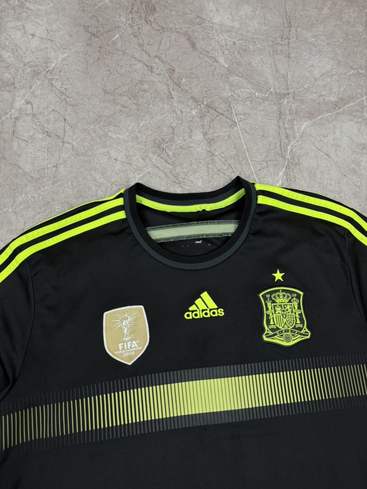 Adidas Adidas spain 2014 world cup away jersey World Champions Size US L / EU 52-54 / 3 - 6 Thumbnail