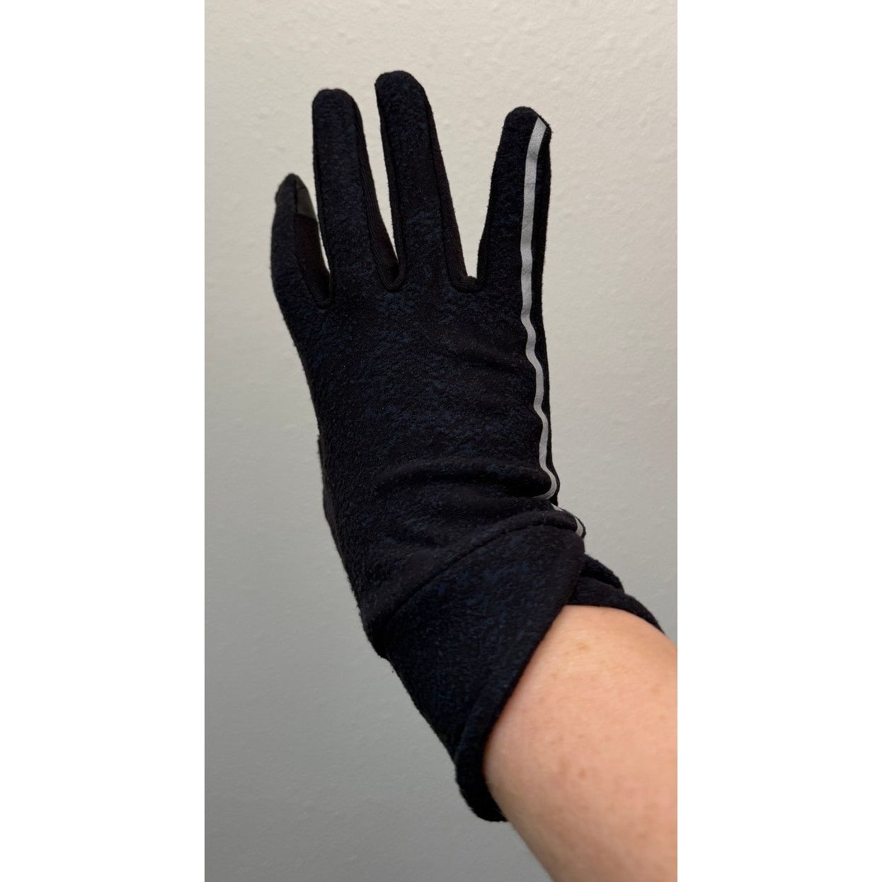 Lululemon Lululemon Cross Chill Run Gloves Teal Black XS/S Size ONE SIZE - 9 Thumbnail