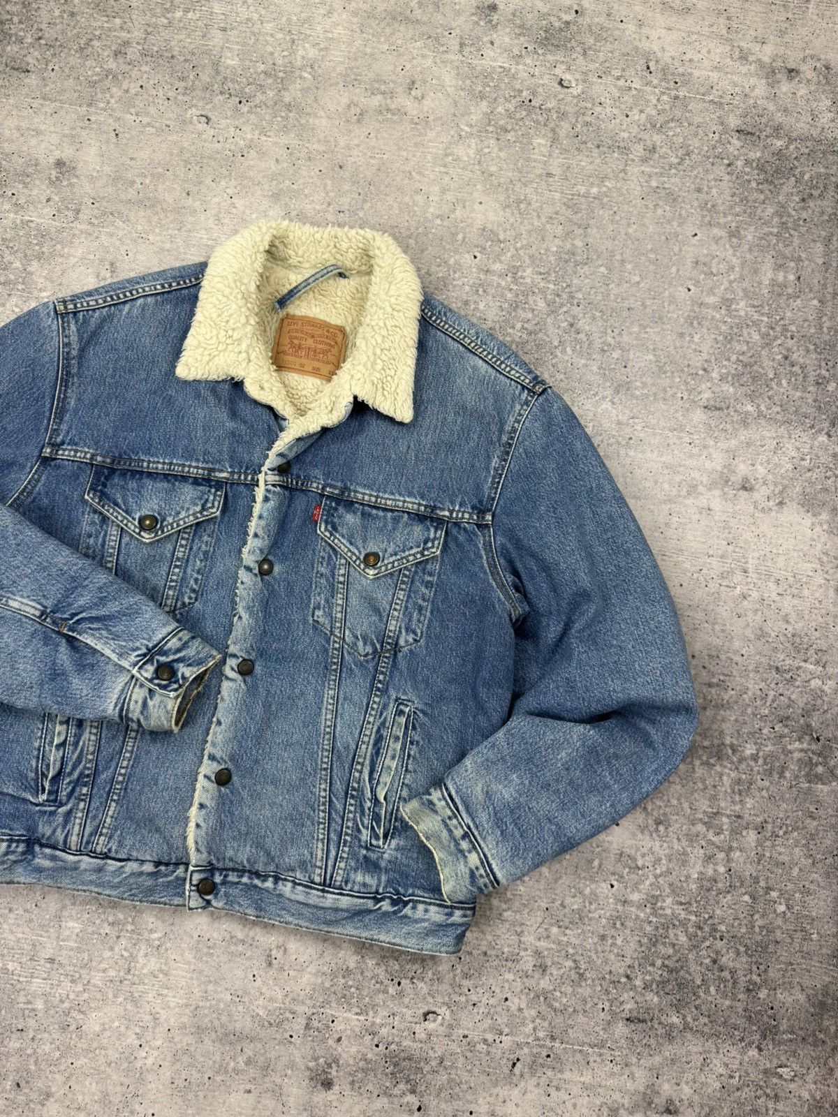 Levi's Levi’s Vintage Stonewashed Blue Denim Trucker Sherpa Bomber Size US XL / EU 56 / 4 - 4 Thumbnail
