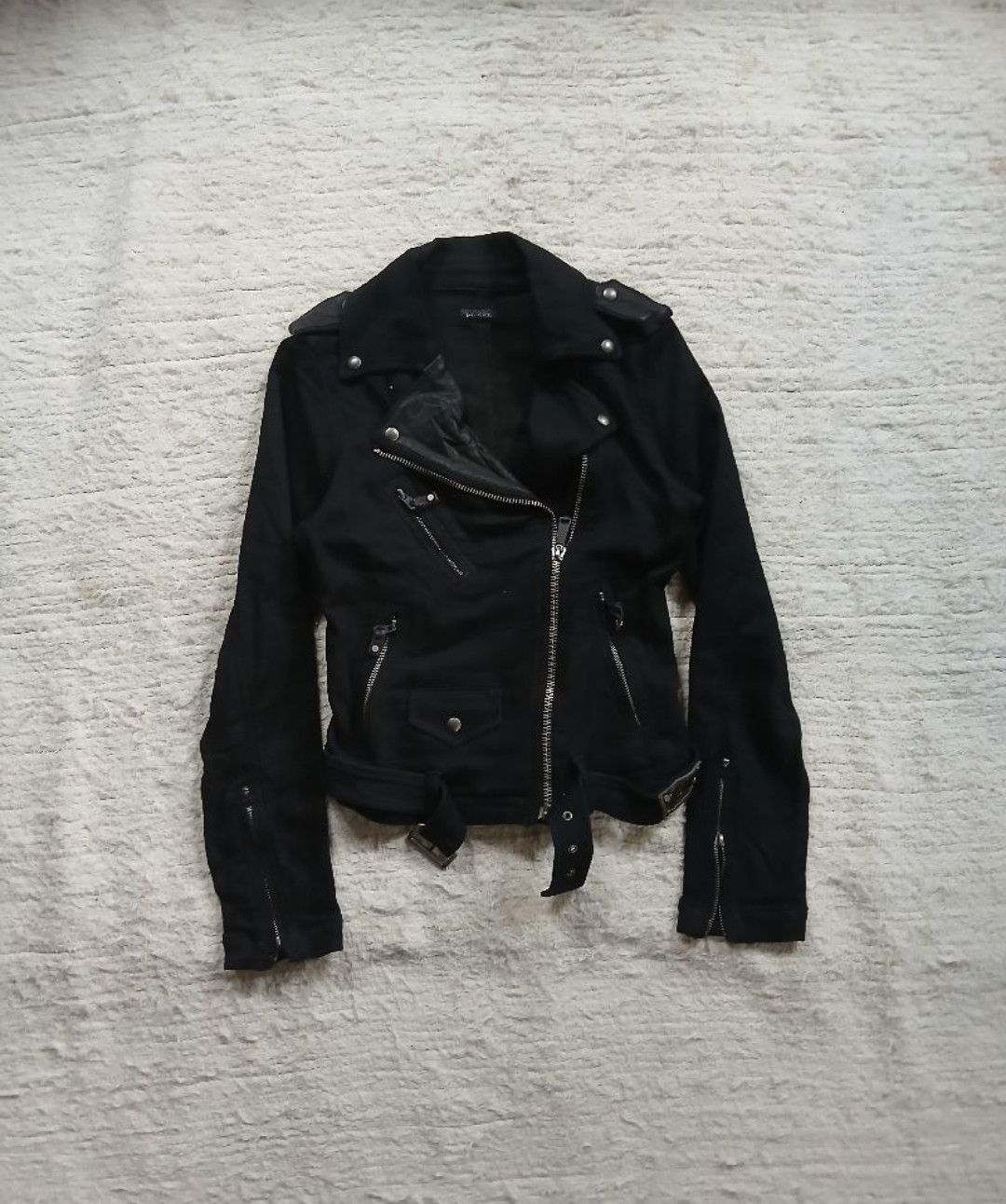 Diesel Black Gold Fall 2012 Ready-to-Wear Collection | Vogue