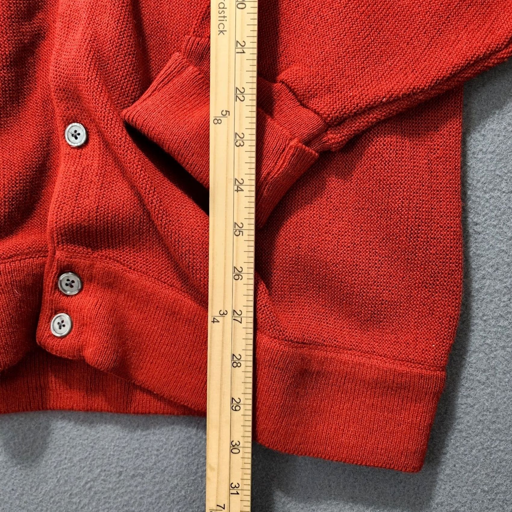 Izod VINTAGE Izod Golf Cardigan Sweater XL Men Red Acrylic V-Neck Long Sleeve 90s Y2k Bricks Red Sweater Mens Size US XL / EU 56 / 4 - 6 Thumbnail