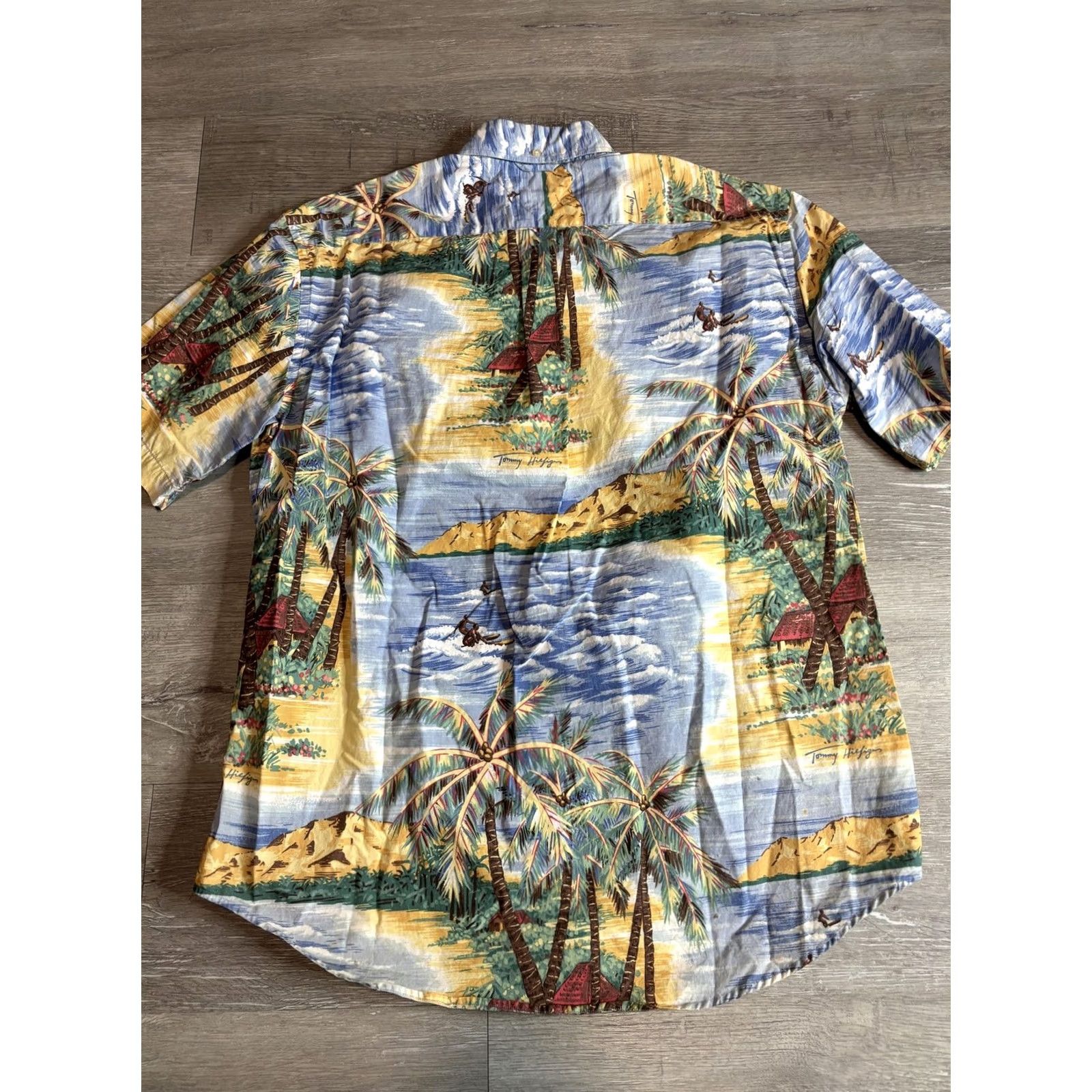 Tommy Hilfiger Tommy Hilfiger Shirt Mens L Multicolor Hawaiian Beach Print Button Front Tourists Beachwear Casual Summer Size US L / EU 52-54 / 3 - 5 Thumbnail