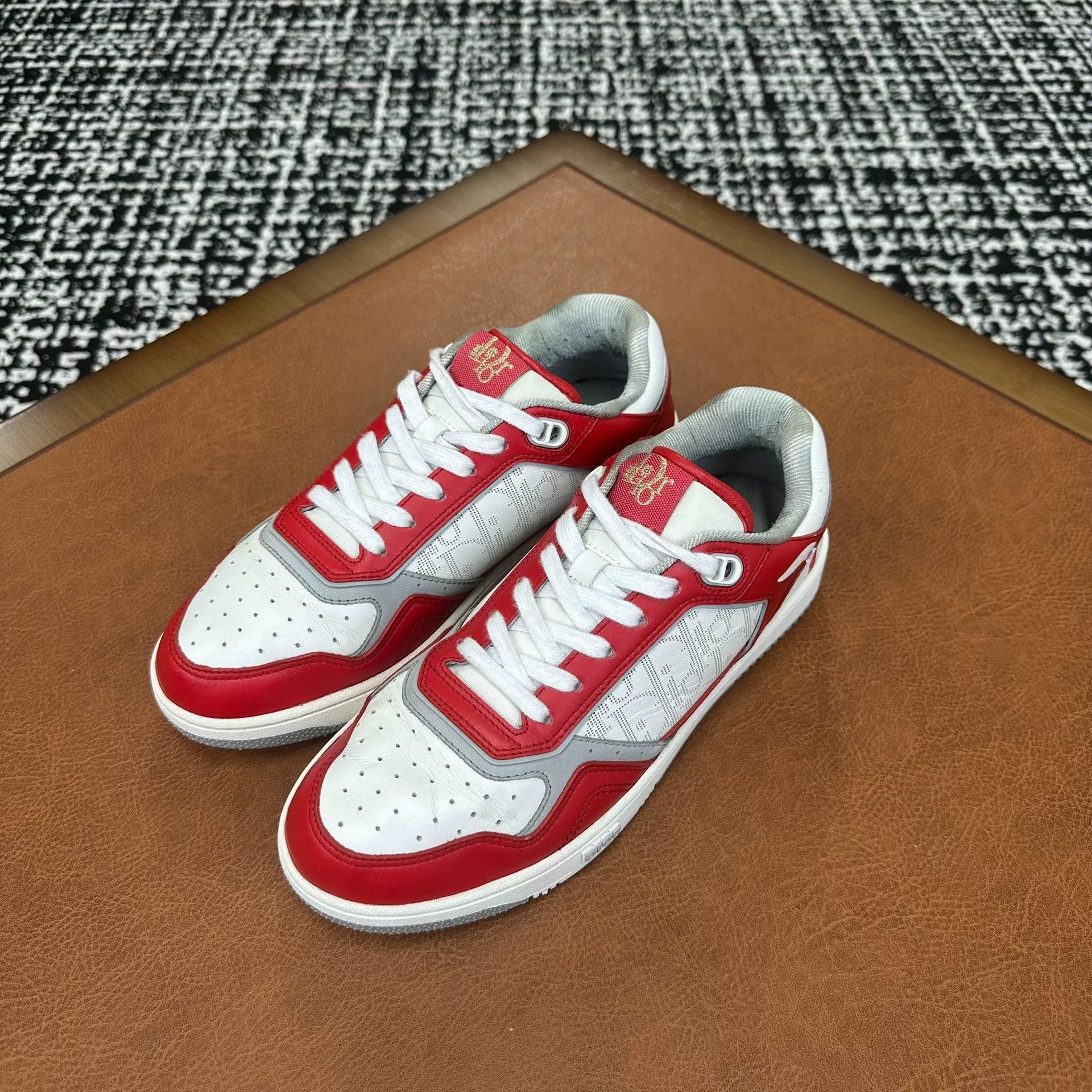 Dior Dior Limited Printed Red Lowtop Sneakers 7 Men Size US 7 / EU 40 - 1 Thumbnail