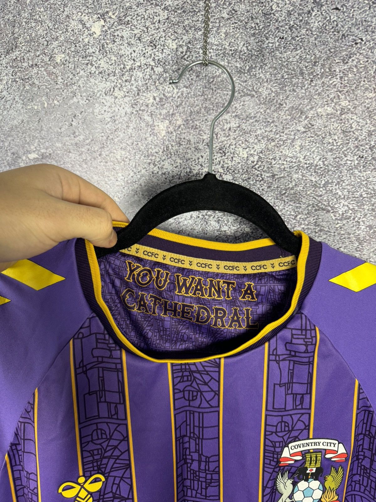 Hummel × Vintage Vintage Coventry City 2022/23 Away Hummel Jersey Blokcore M Size US M / EU 48-50 / 2 - 7 Thumbnail