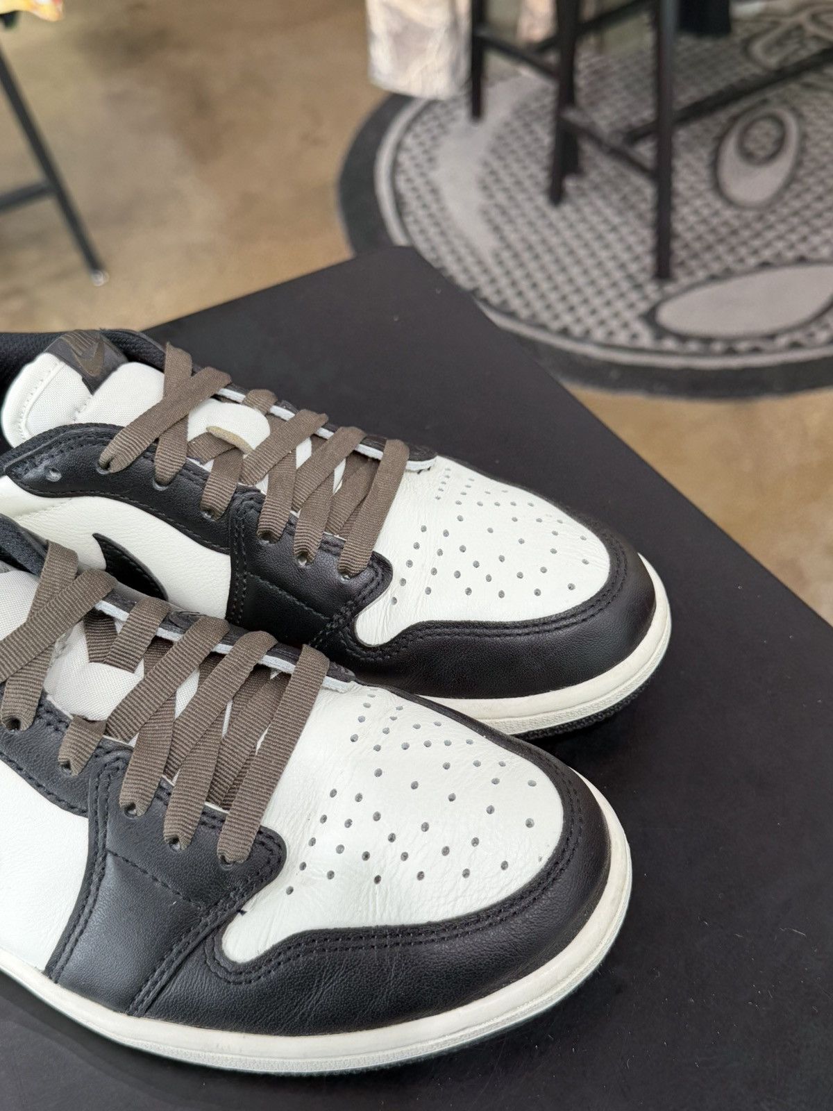 Jordan Brand Jordan 1 Low Mocha Size 8.5 (2024) Size US 8.5 / EU 41-42 - 8 Thumbnail