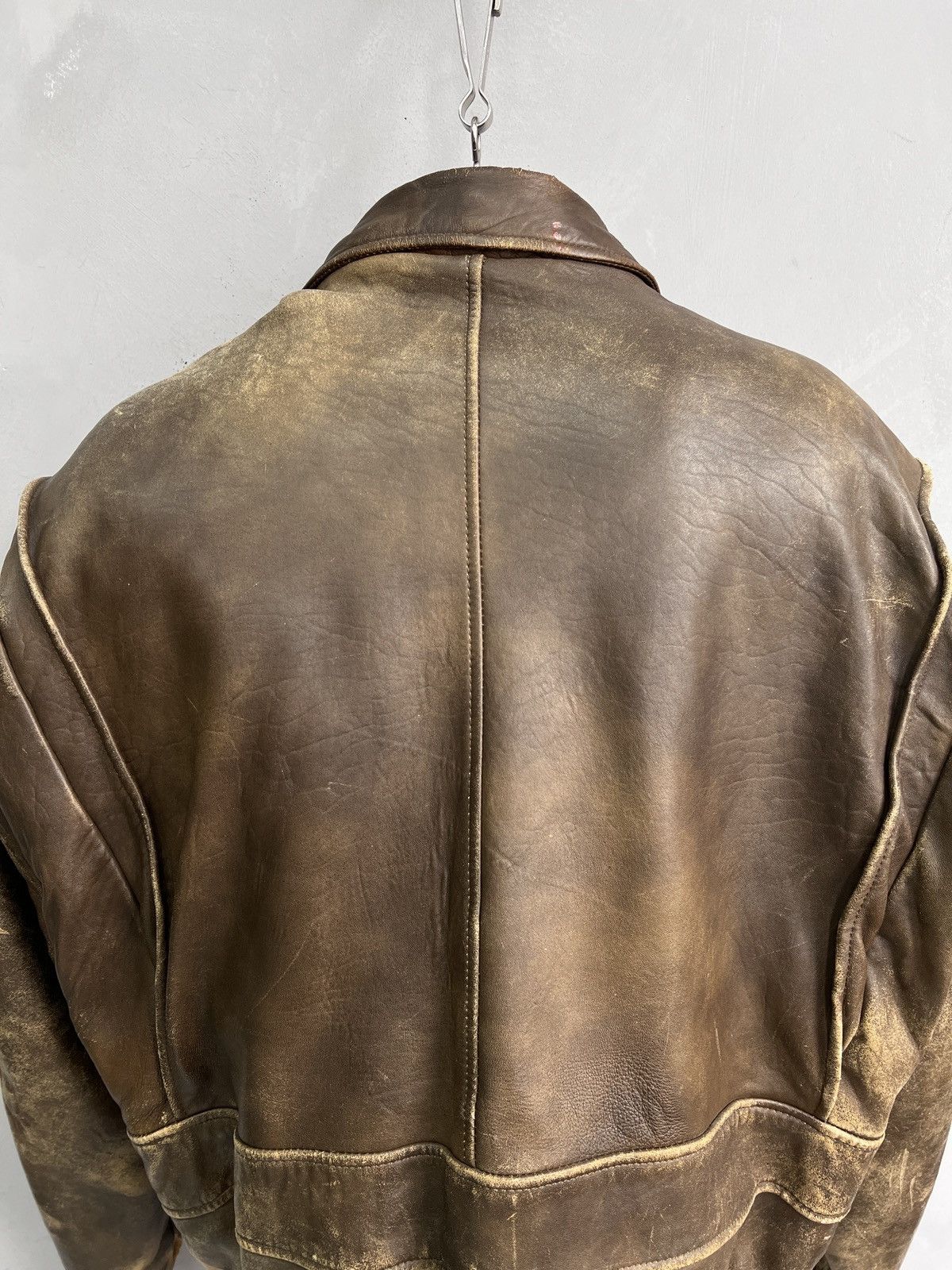 Leonard Paris Avirex style distressed true vintage leather bomber jacket Size US M / EU 48-50 / 2 - 9 Thumbnail