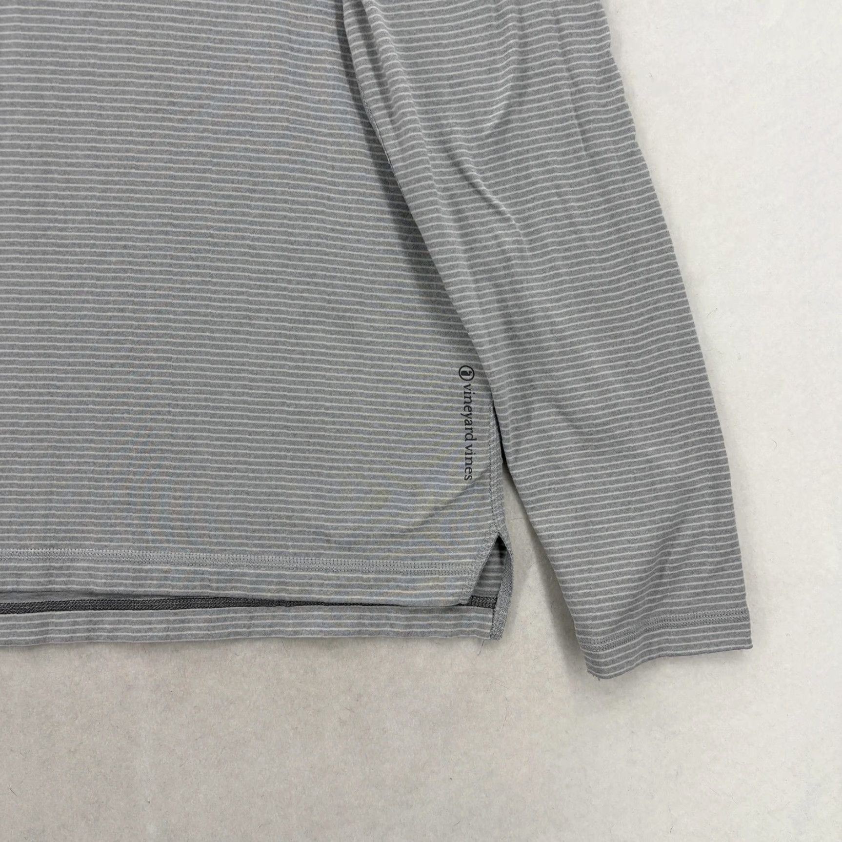 Vineyard Vines Vineyard Vines Hoodie Mens Small Gray OTG On-The-Go Lightweight Striped Stretch Size US S / EU 44-46 / 1 - 3 Thumbnail