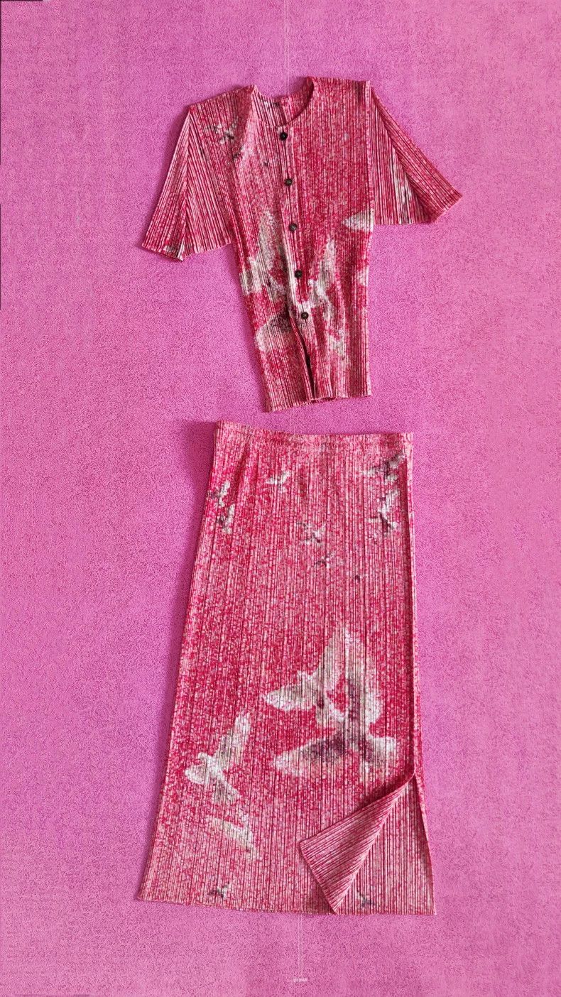 Issey Miyake Issey Miyake size:3 Pink Mosaic pleated cardigan Size M / US 6-8 / IT 42-44 - 2 Thumbnail