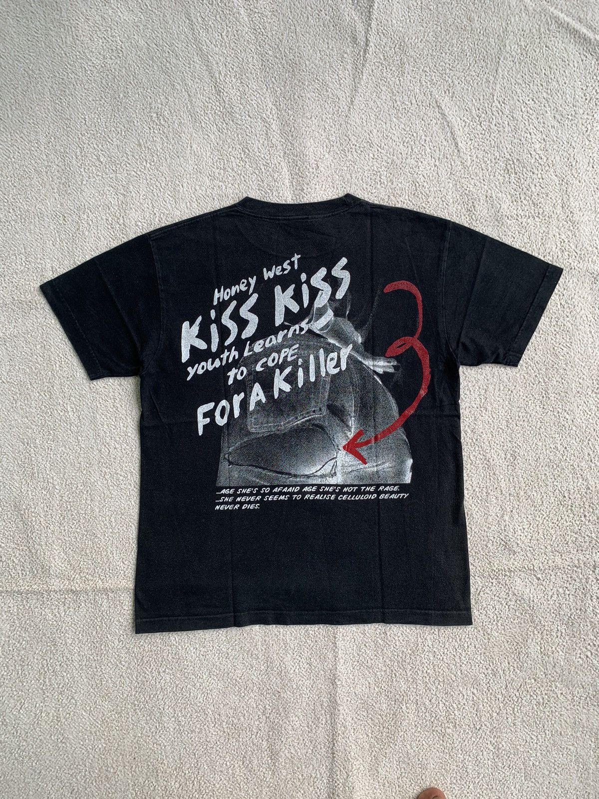 Alternative Rna pre Dna Kiss Kiss Fora Killer T shirt