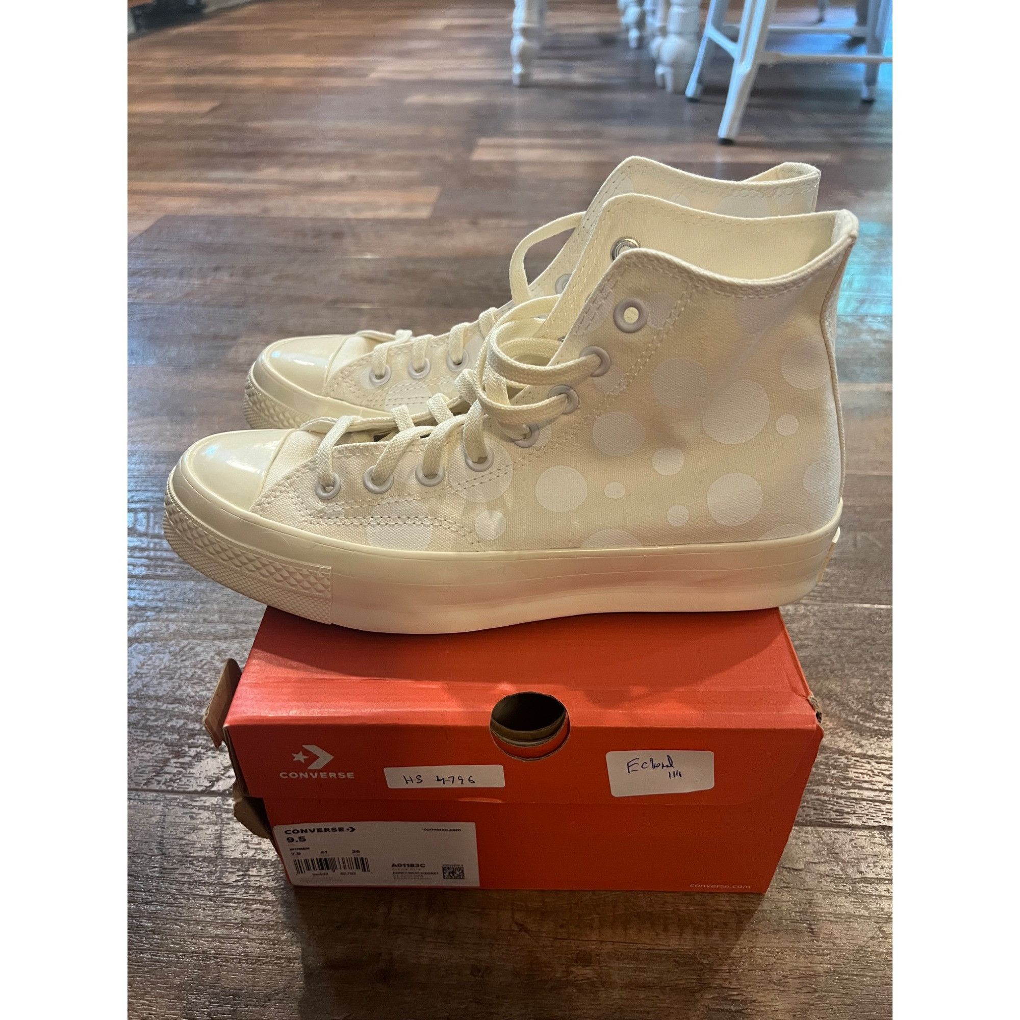 Converse Converse Chuck 70 Womens Size 9.5 Polka Dot Canvas High Top Size US 9.5 / IT 39.5 - 1 Thumbnail