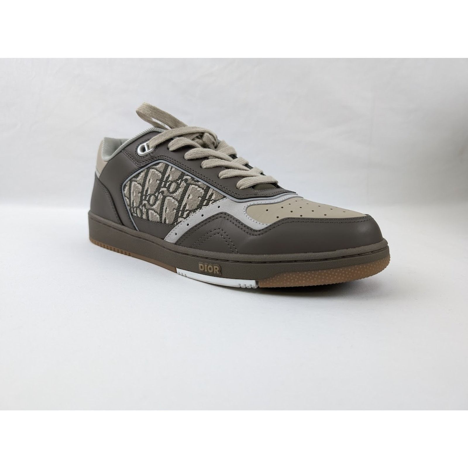 Dior o1rshd1 M-B27 LT Calfskin Sneaker in Green/Beige Size US 9 / EU 42 - 2 Thumbnail